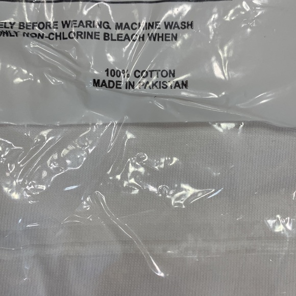 Wholesale lot of 10 men’s black red white v-neck t-shirts XL to 5X NEW in pack - Picture 4 of 5